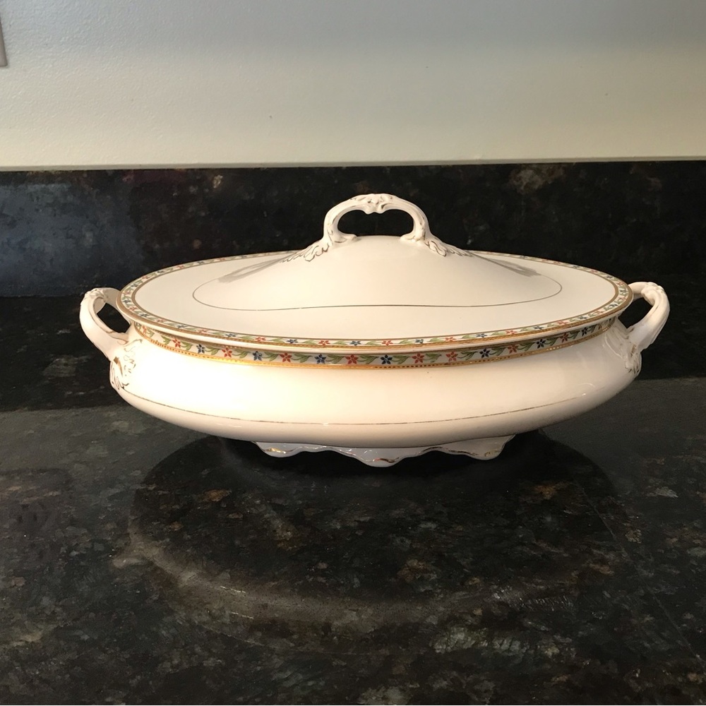 Antique John Maddock & Sons Royal Vitreous China Covered serving dish c.1896+